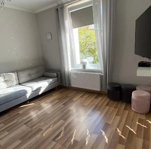 Glamour Przy Plazy, Z Parkingiem Prywatnym * Сопот