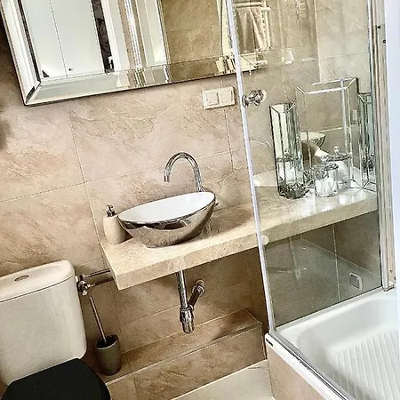 Lägenhet Glamour Przy Plazy, Z Parkingiem Prywatnym