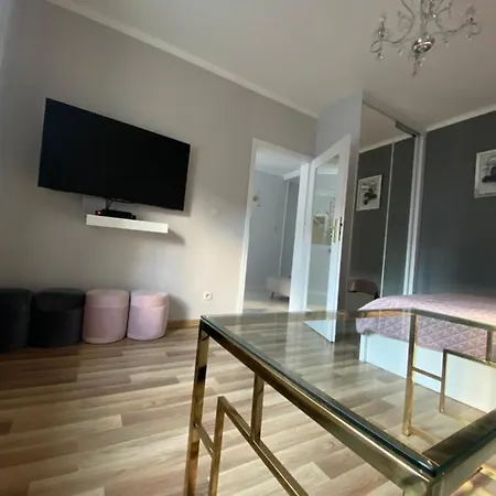 Glamour Przy Plazy, Z Parkingiem Prywatnym سوبوت